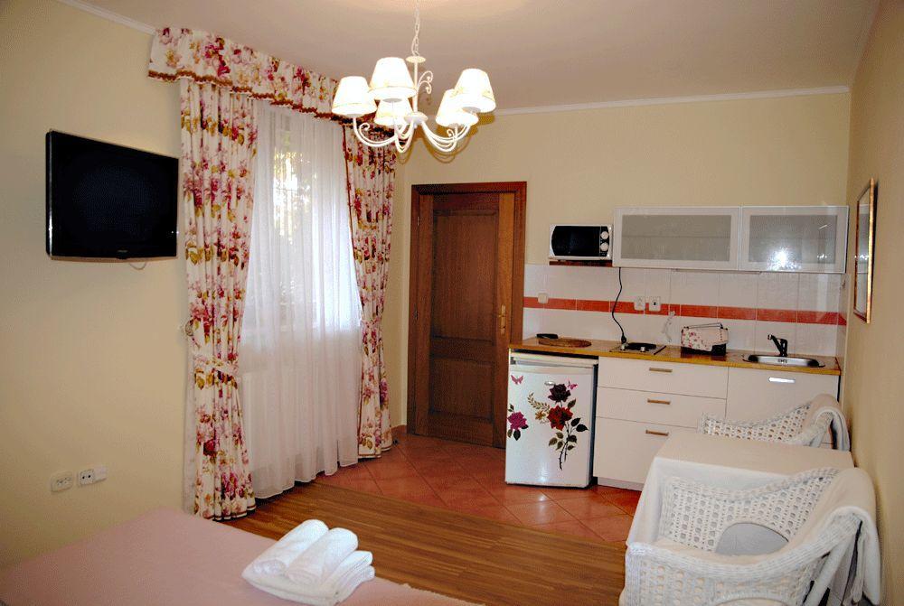 Penzion 77 - Garni Pezinok Buitenkant foto